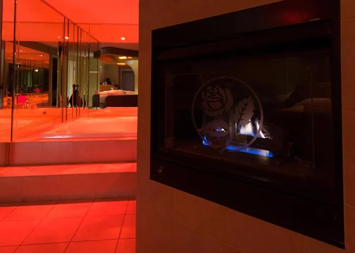 Essence Hotel 4*
